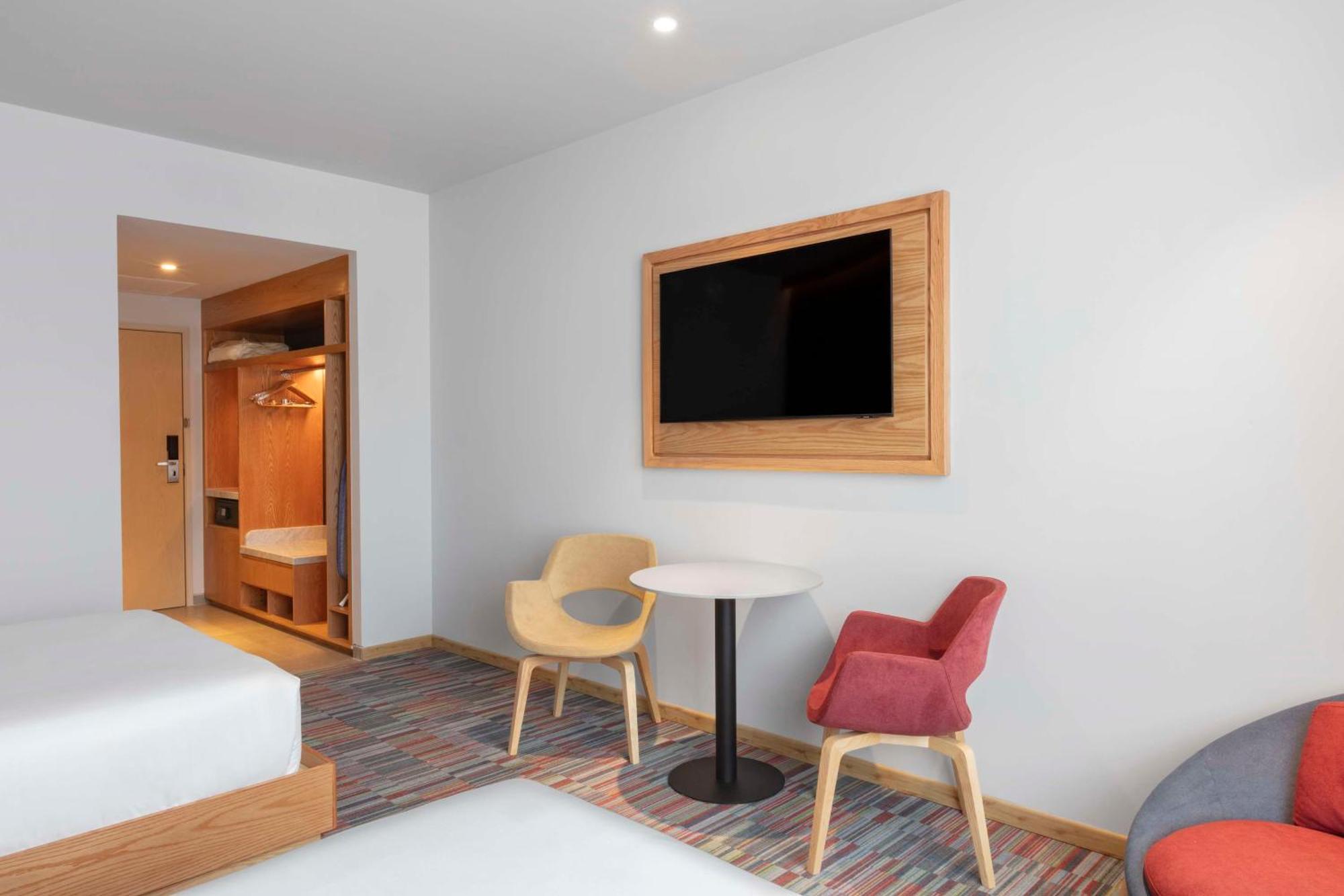 Hotel Hilton Garden Guadalajara Airport 3*