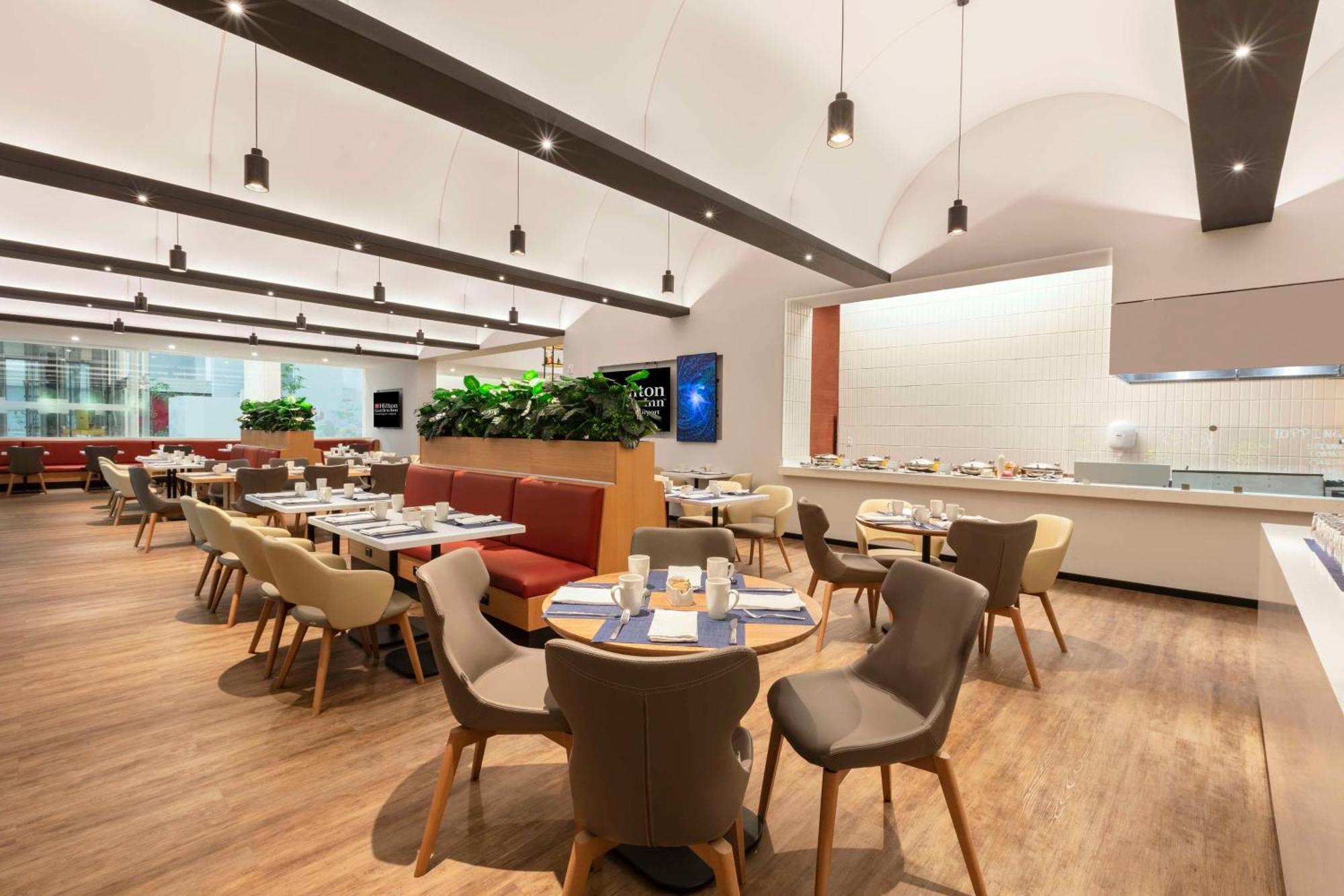 Hotel Hilton Garden Guadalajara Airport 3*